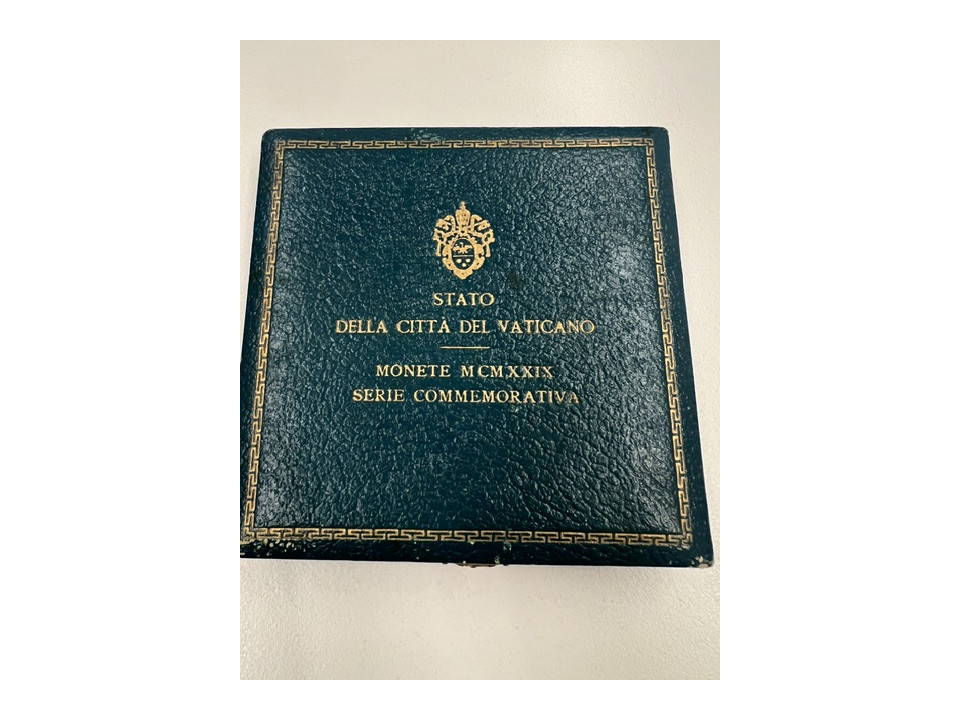 Vaticano, Pio XI, Serie 1929 con 100 Lire oro
